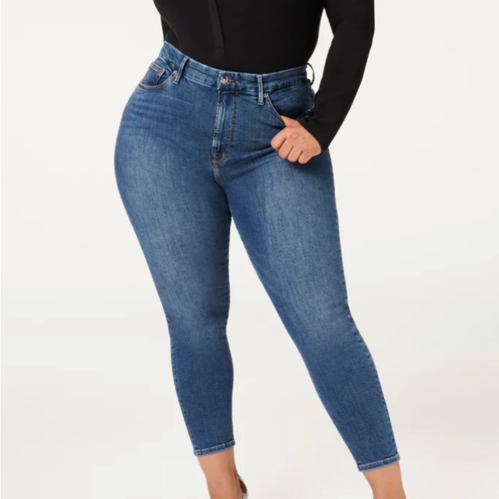 ❗️FINAL❗️ 🆕 GOOD AMERICAN Good Legs Crop Jeans 22 🔴🔴
